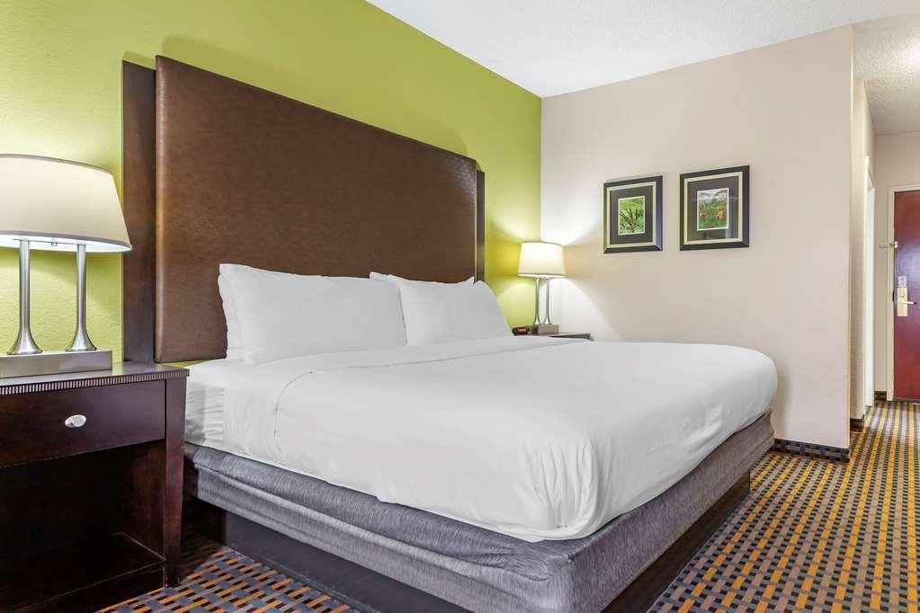 Comfort Inn & Suites Asheboro East Room photo