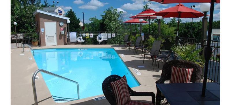 Comfort Inn & Suites Asheboro East Exterior photo